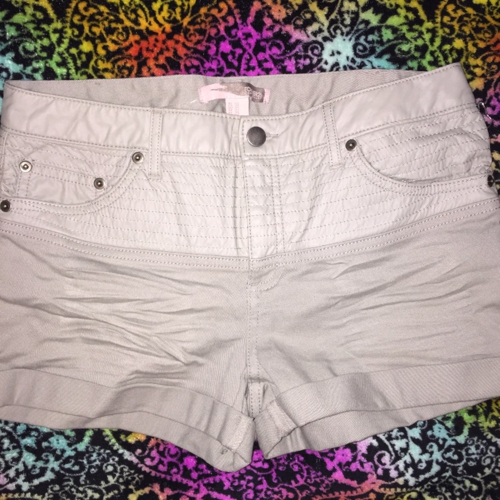 Grey leather accent jean shorts